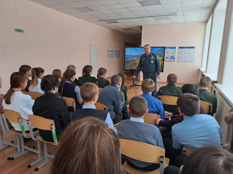 Профилактические беседы с обучающимися.